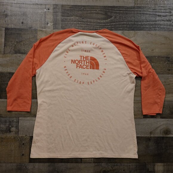 The North Face Raglan 3/4 Sleeve Logo Tee Women’s XL Cream Coral Outdoor Casual - Picture 8 of 10